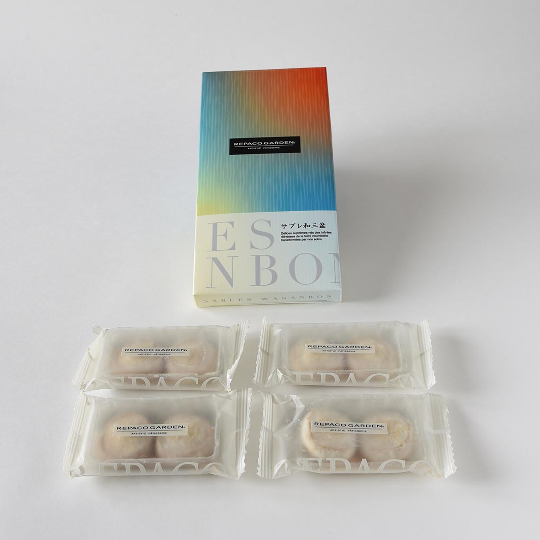 平飼い卵フルーツエッグを使用したクッキーと和三盆糖を合わせました