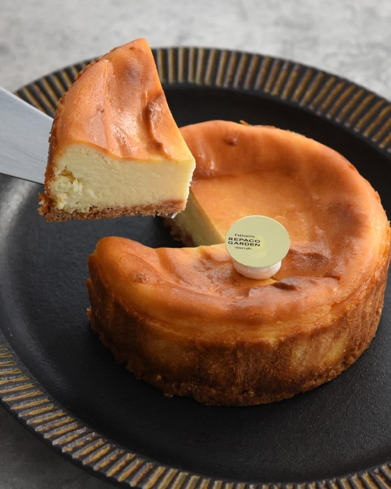 DELIVERY CAKES